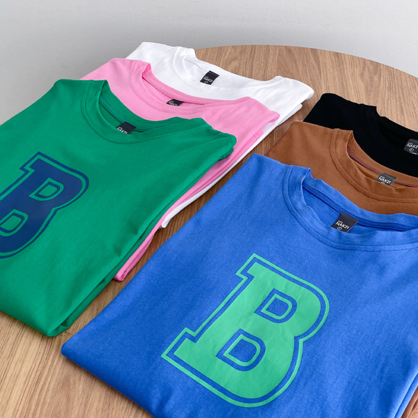 <B class="nakText">#NAK MADE。</b>色彩绚丽！粗体首字母图标关键点大众短袖T恤衫